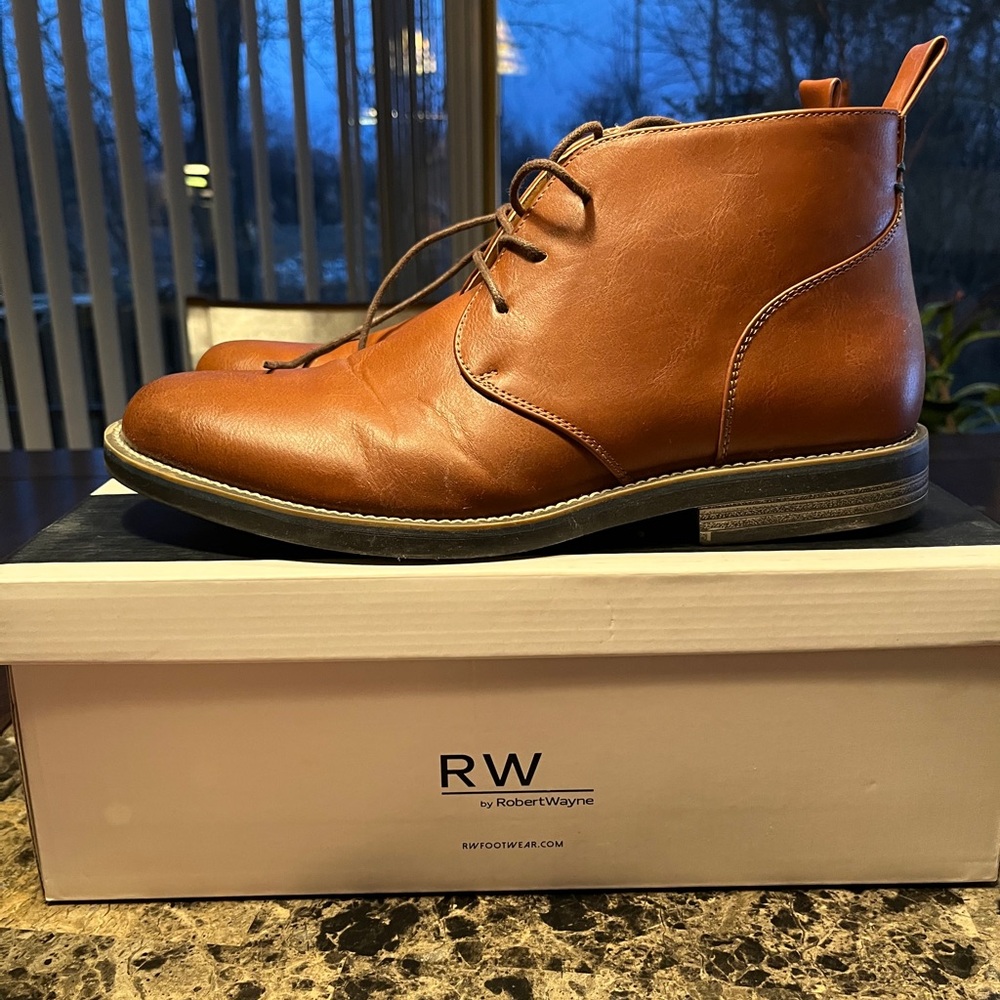 Robert Wayne Men's Tan Leather Boots